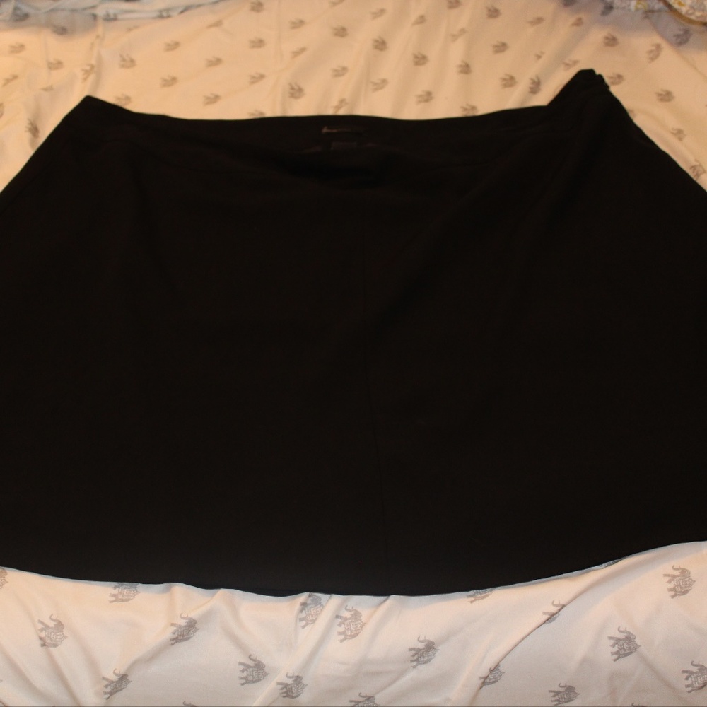 Lane Bryant 28 Modern Black A Line Comfy Skirt